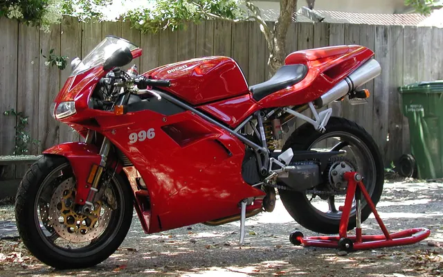 Ducati 996