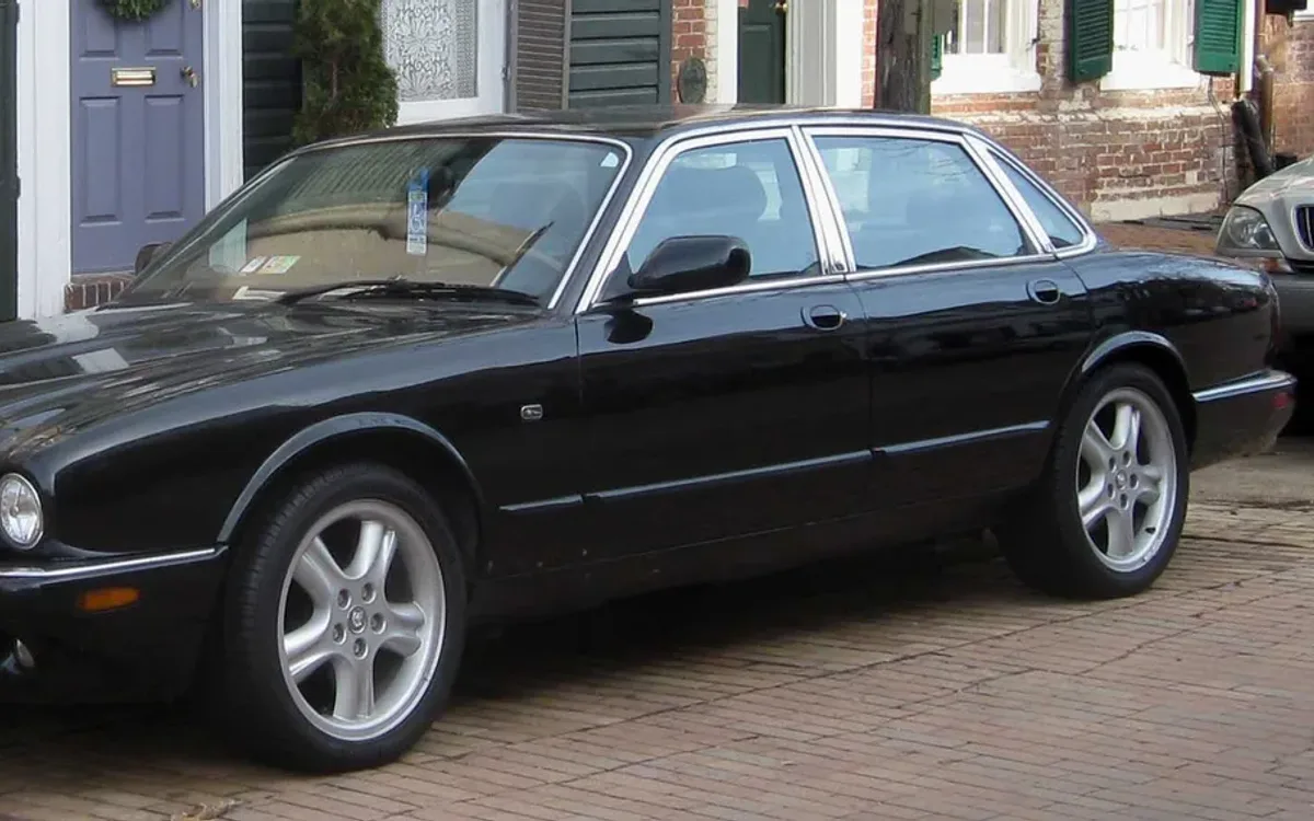 Jaguar XJ 1997-2003