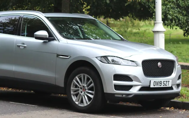 Jaguar F Pace