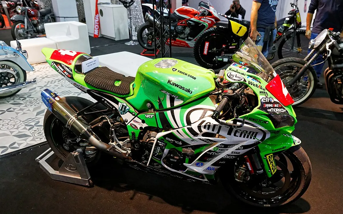 Kawasaki ZX 9R