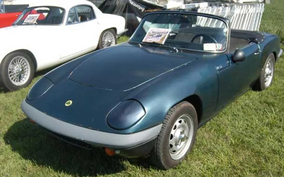Lotus Elan