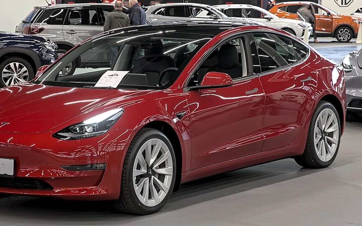 Tesla Model 3