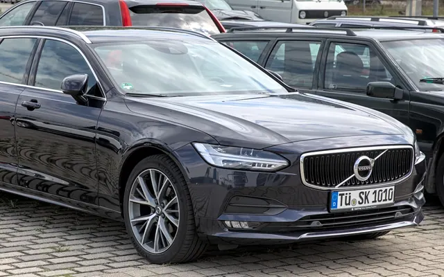 Volvo V90